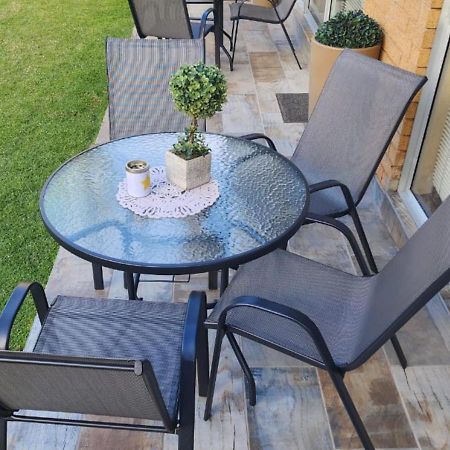 Villa Rose Cottages Bloemfontein Esterno foto