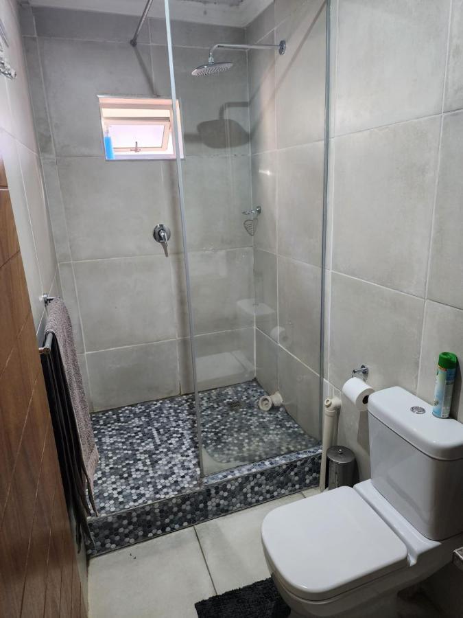 Villa Rose Cottages Bloemfontein Esterno foto